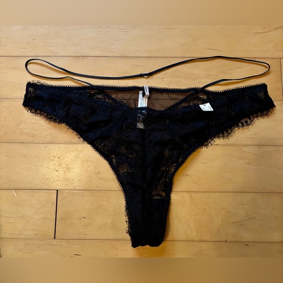 Etam Thong Underwear Womens Size XL Set of three lace black navy NWT Panties - Picture 5 of 9